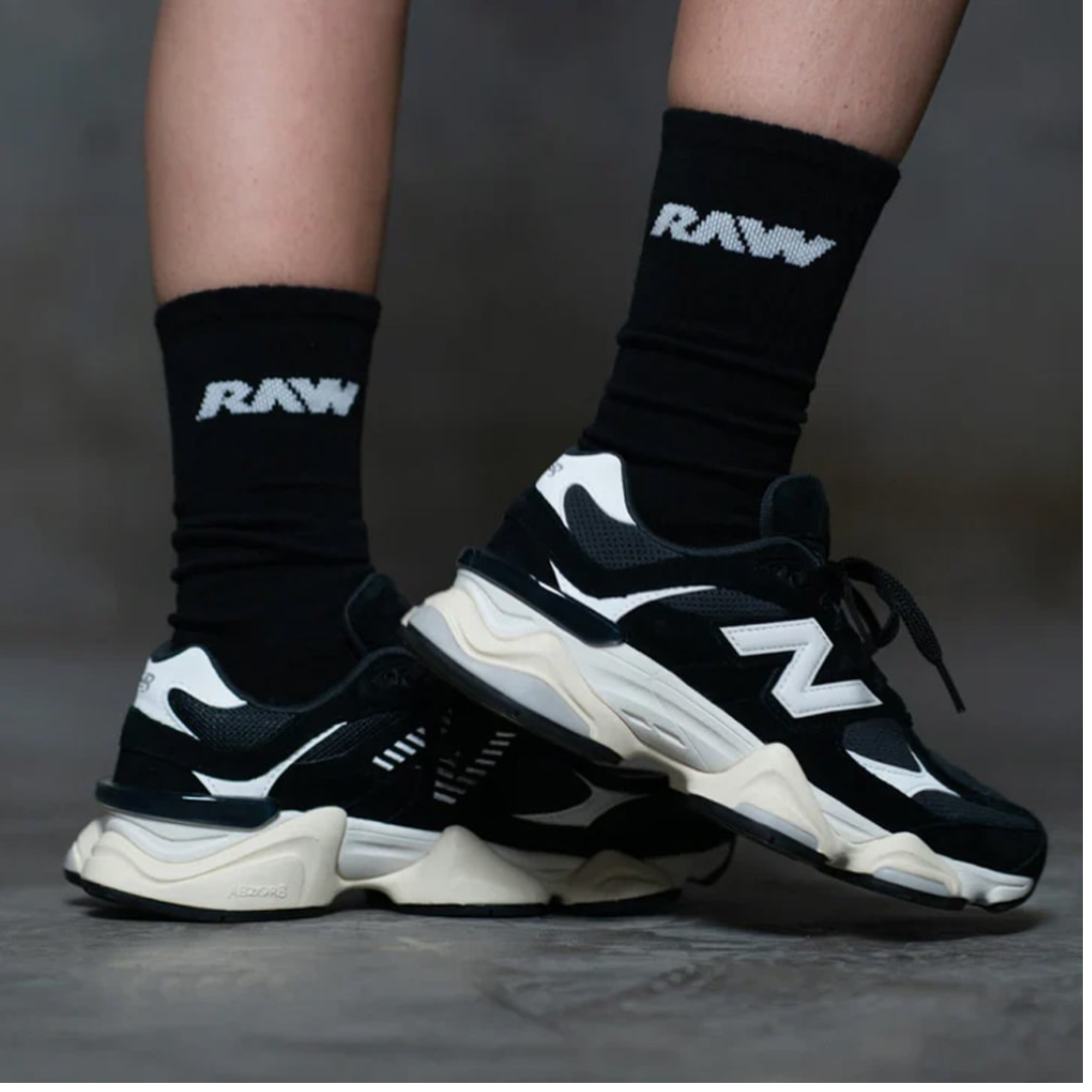 Endurance Essential Socks – Get Raw Nutrition